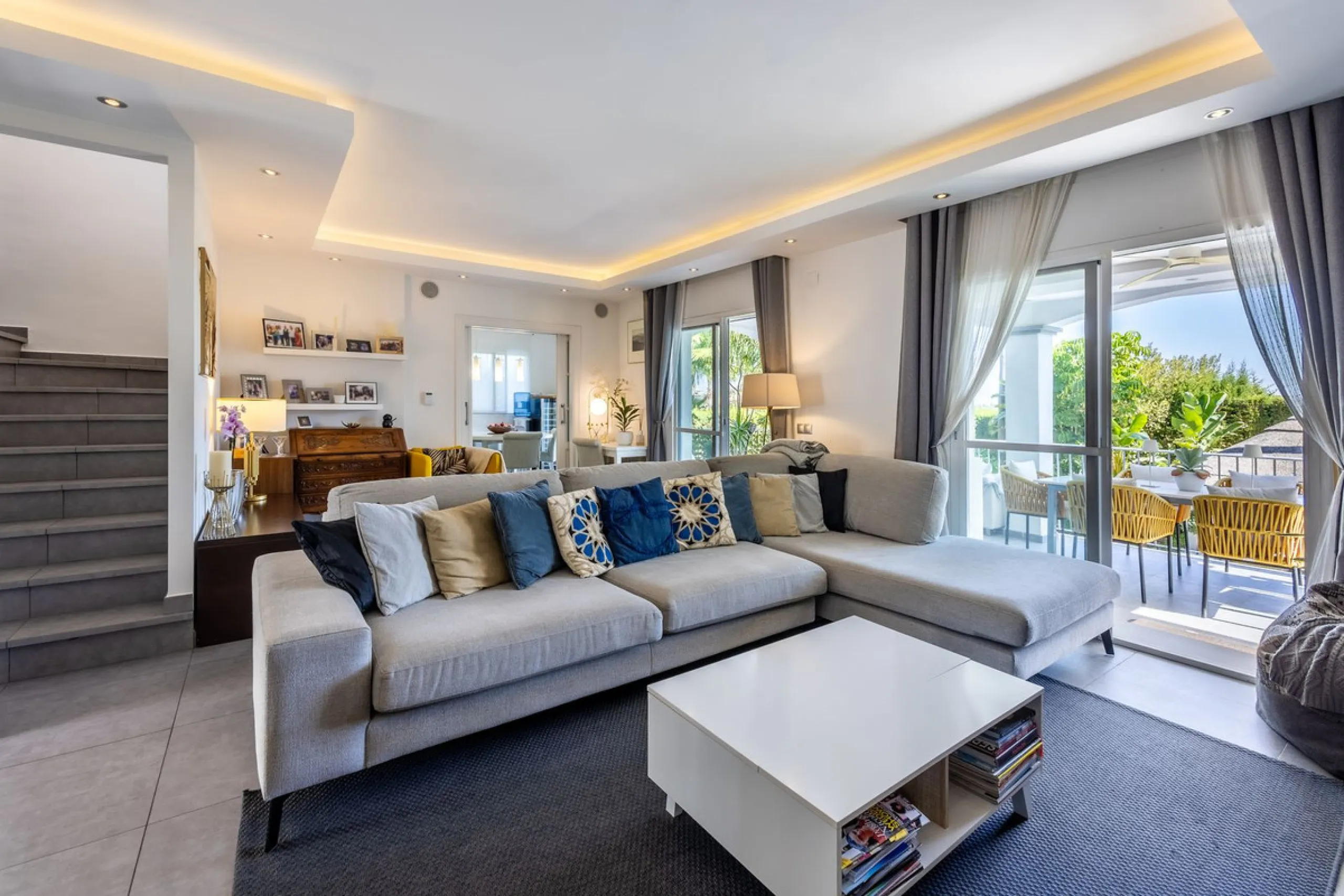 STUNNING SIX BEDROOM FULLY REFORMED AND UPGRADED VILLA.