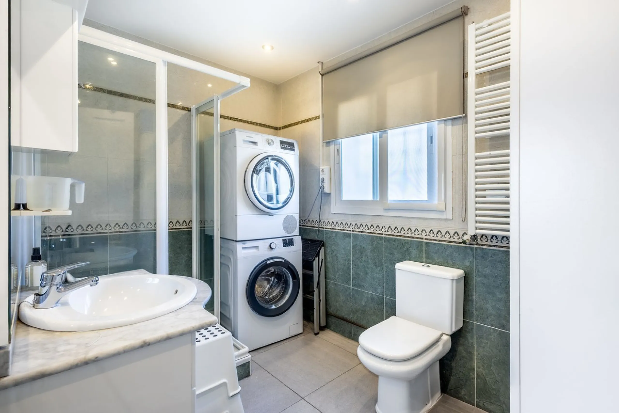 STUNNING SIX BEDROOM FULLY REFORMED AND UPGRADED VILLA.