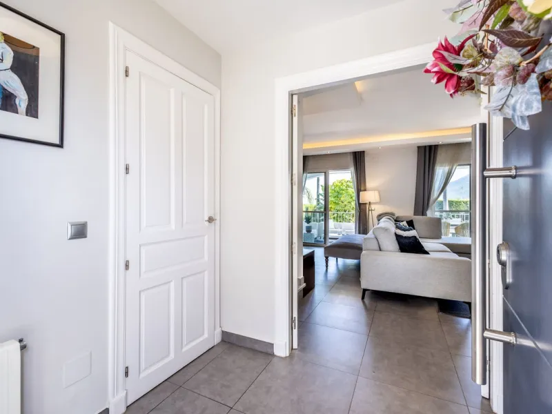 STUNNING SIX BEDROOM FULLY REFORMED AND UPGRADED VILLA.