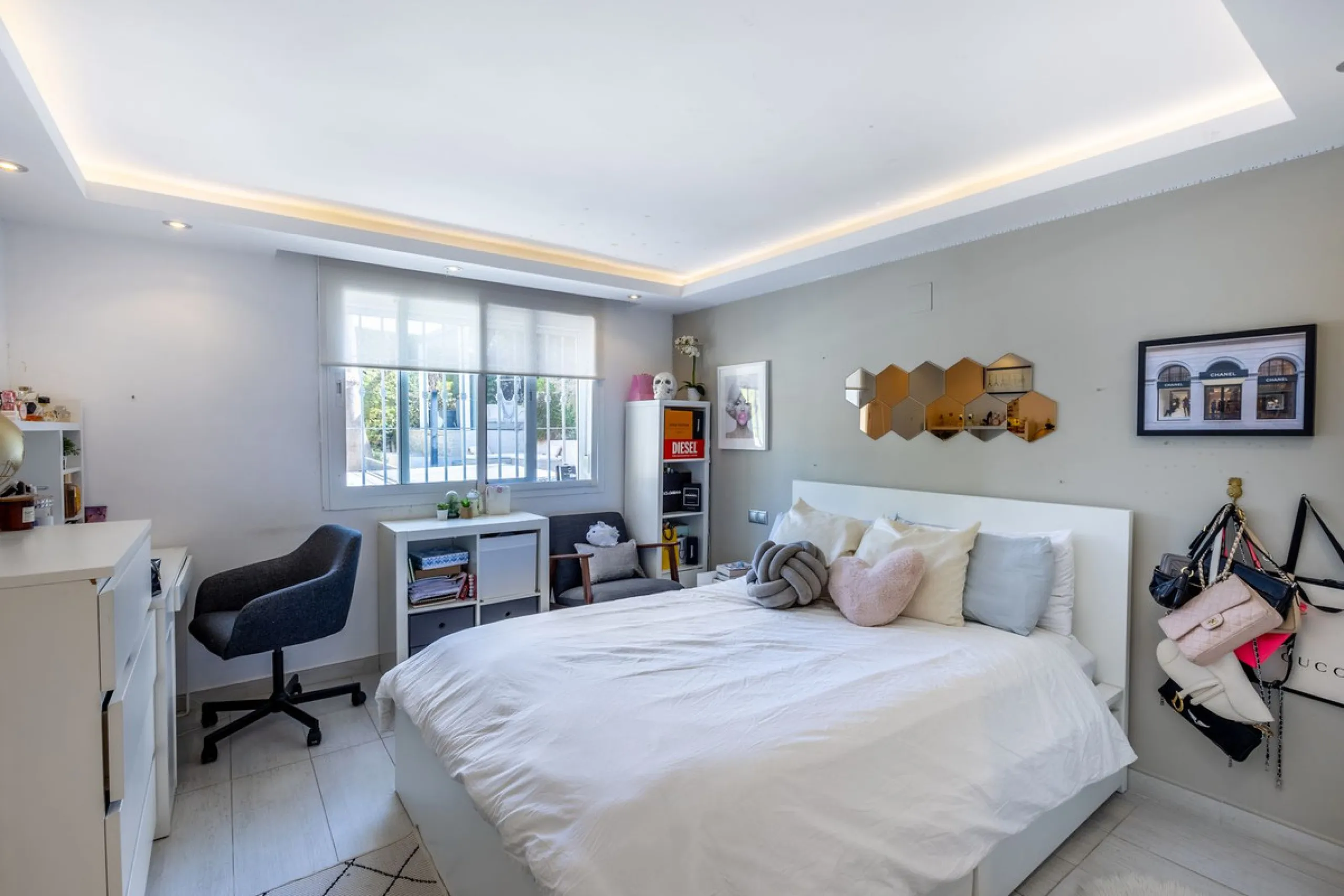 STUNNING SIX BEDROOM FULLY REFORMED AND UPGRADED VILLA.