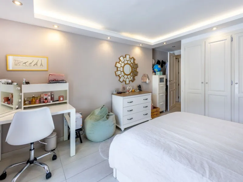 STUNNING SIX BEDROOM FULLY REFORMED AND UPGRADED VILLA.