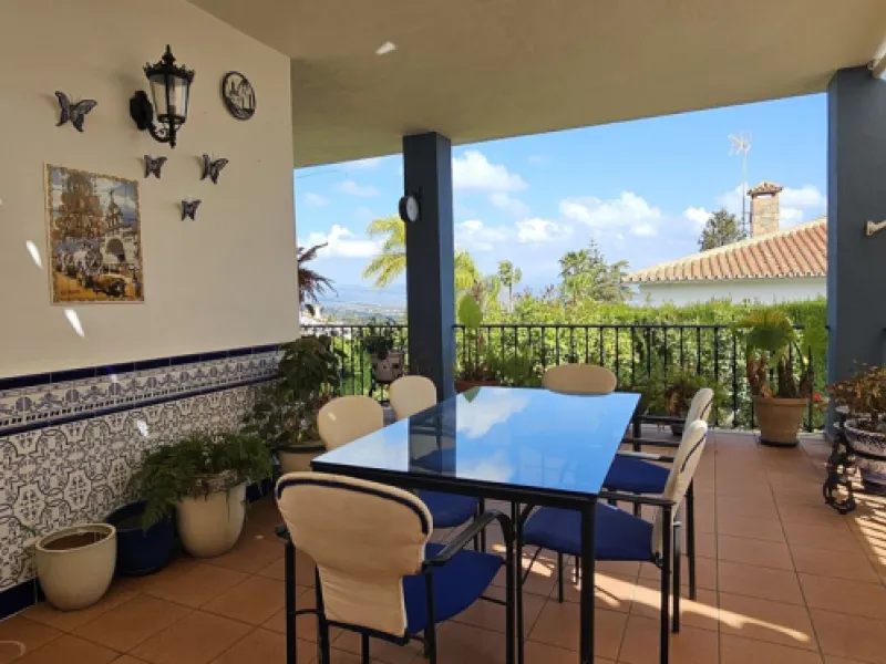 Completely renovated single-story villa in Los Manantiales, Alhaurín de la Torre.