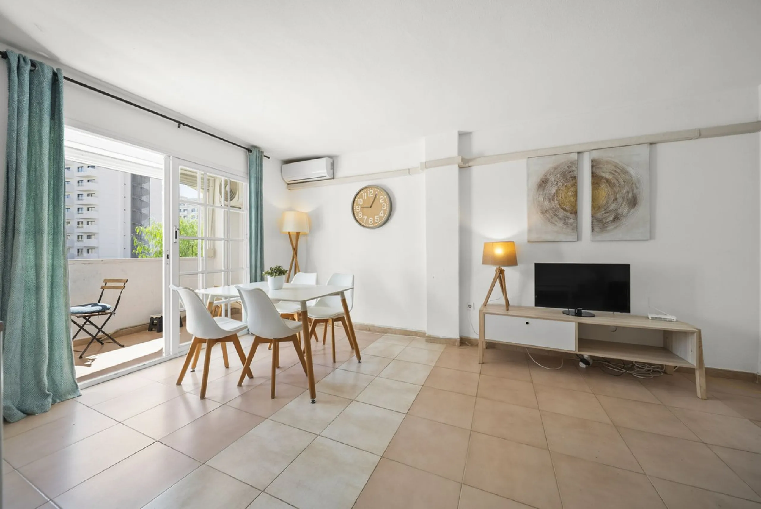 Modern 1-Bedroom Apartment with Stunning Sea, Pool & Garden Views – Montemar