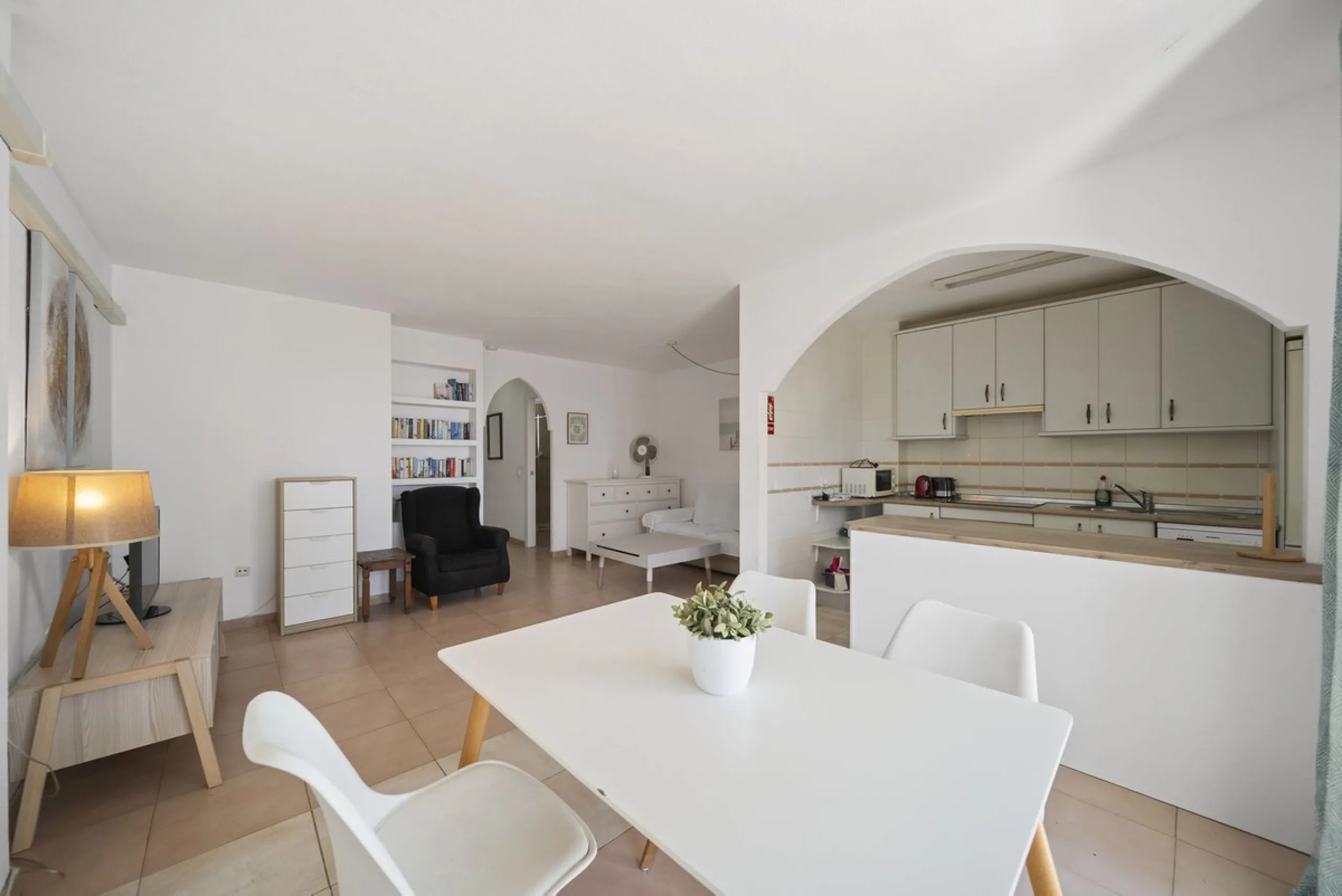 Modern 1-Bedroom Apartment with Stunning Sea, Pool & Garden Views – Montemar