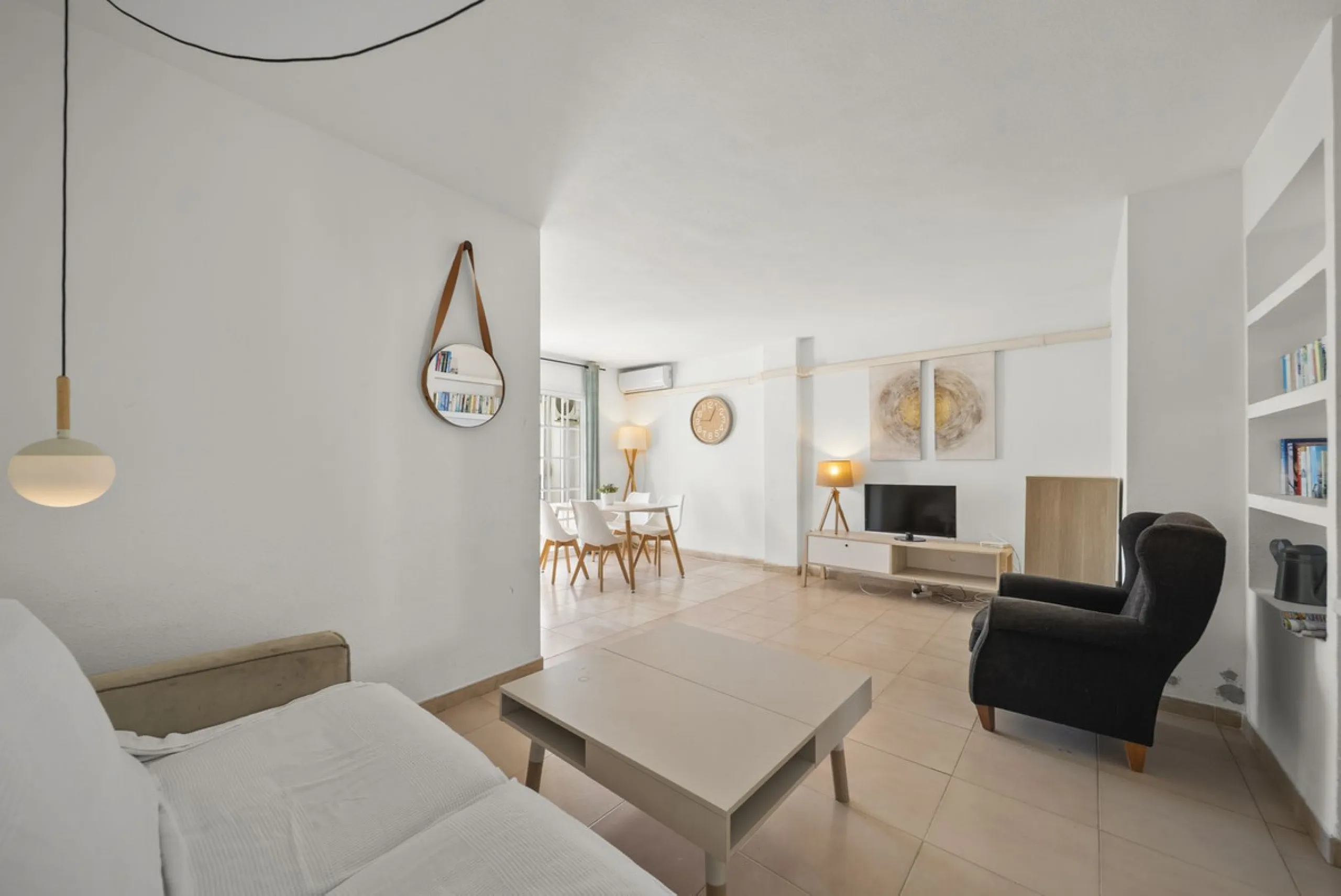 Modern 1-Bedroom Apartment with Stunning Sea, Pool & Garden Views – Montemar