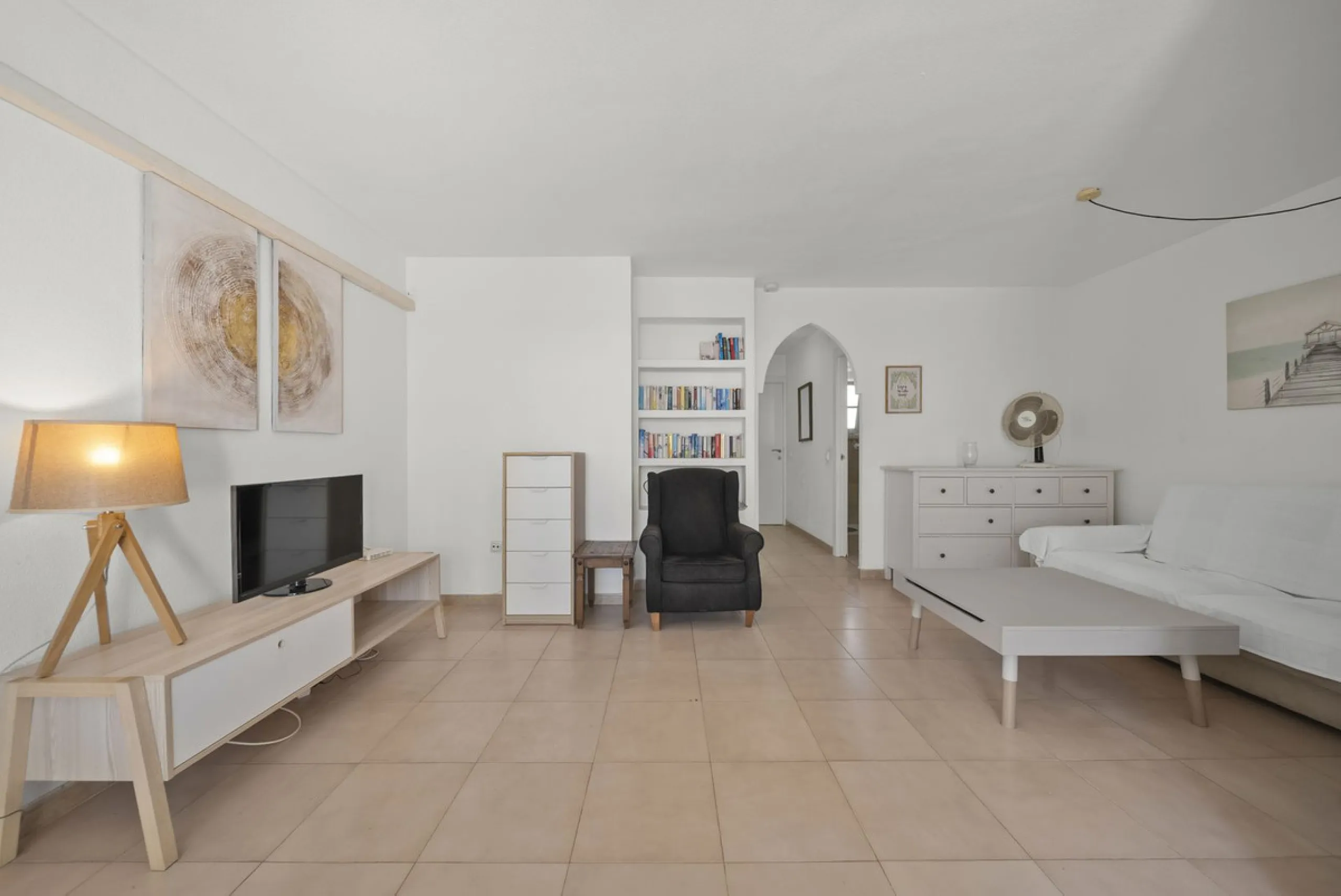 Modern 1-Bedroom Apartment with Stunning Sea, Pool & Garden Views – Montemar