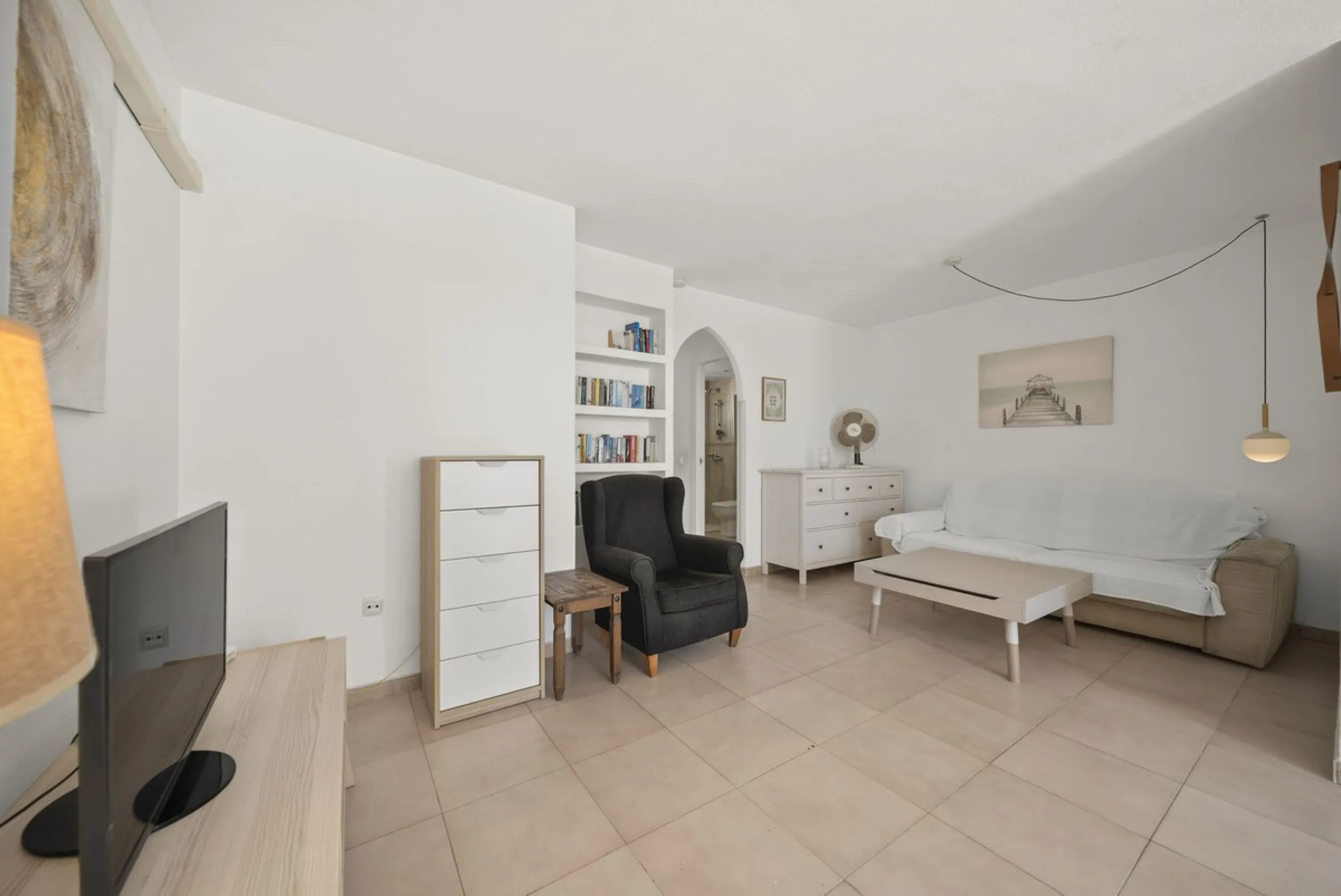 Modern 1-Bedroom Apartment with Stunning Sea, Pool & Garden Views – Montemar