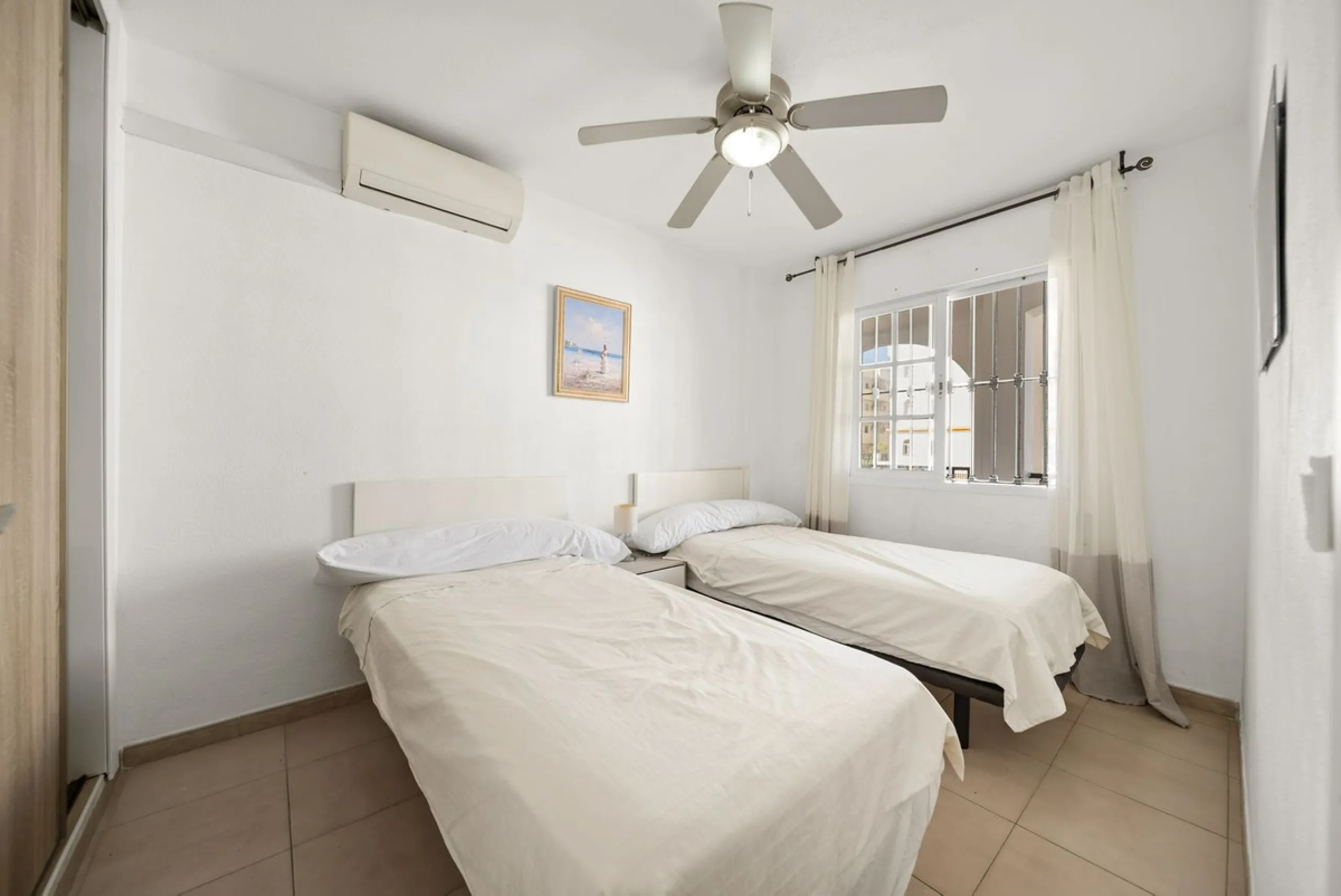 Modern 1-Bedroom Apartment with Stunning Sea, Pool & Garden Views – Montemar