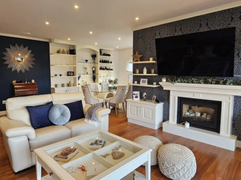 Completely renovated single-story villa in Los Manantiales, Alhaurín de la Torre.