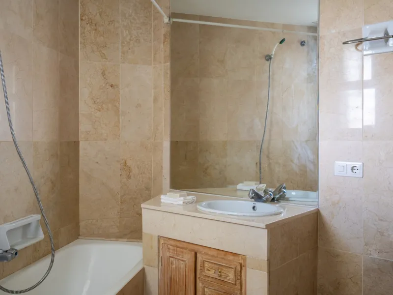 Apartment - Middle Floor Apartment в продаже в Marbella, Málaga. В доме 2 спален и 2 ванных комнат. Площадь дома 155 м²