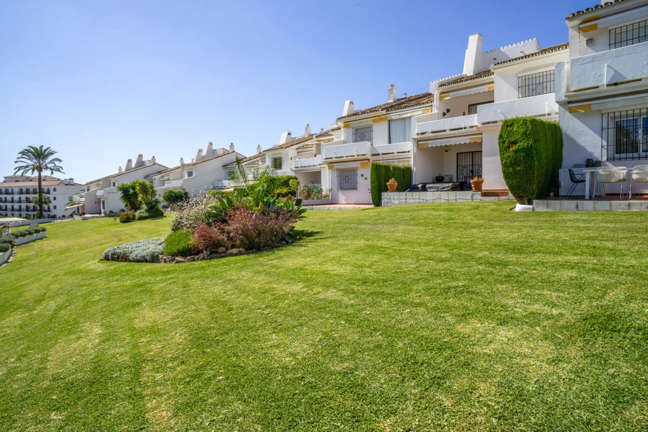 Apartment - Middle Floor Apartment в продаже в Marbella, Málaga. В доме 3 спален и 2 ванных комнат. Площадь дома 114 м²