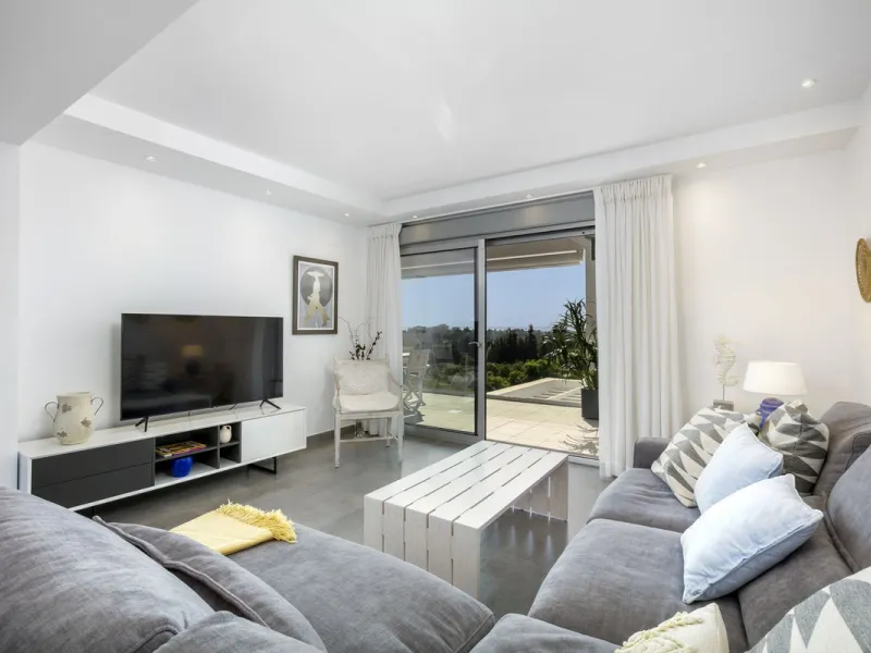 Elegant Two-Bedroom Penthouse with Panoramic Views