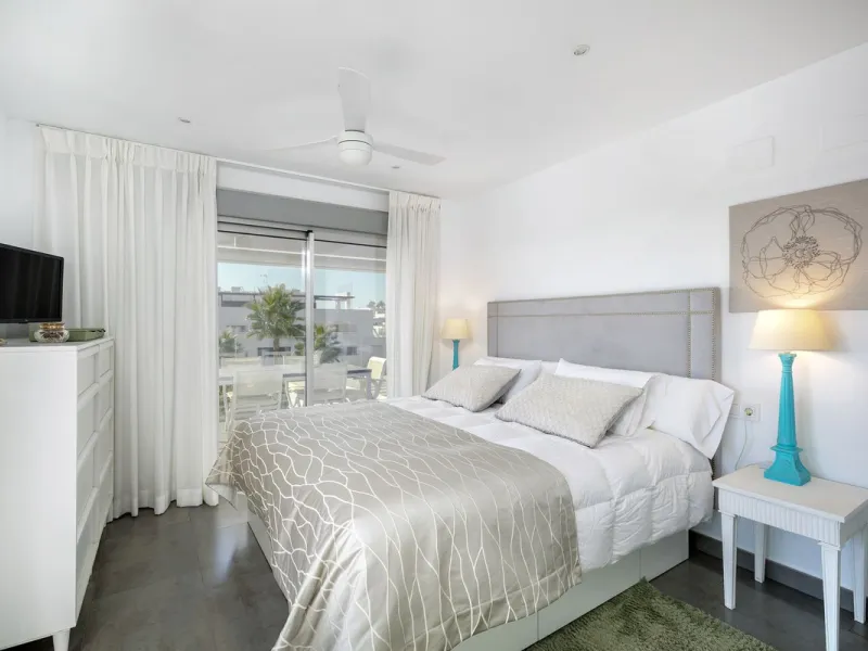 Elegant Two-Bedroom Penthouse with Panoramic Views