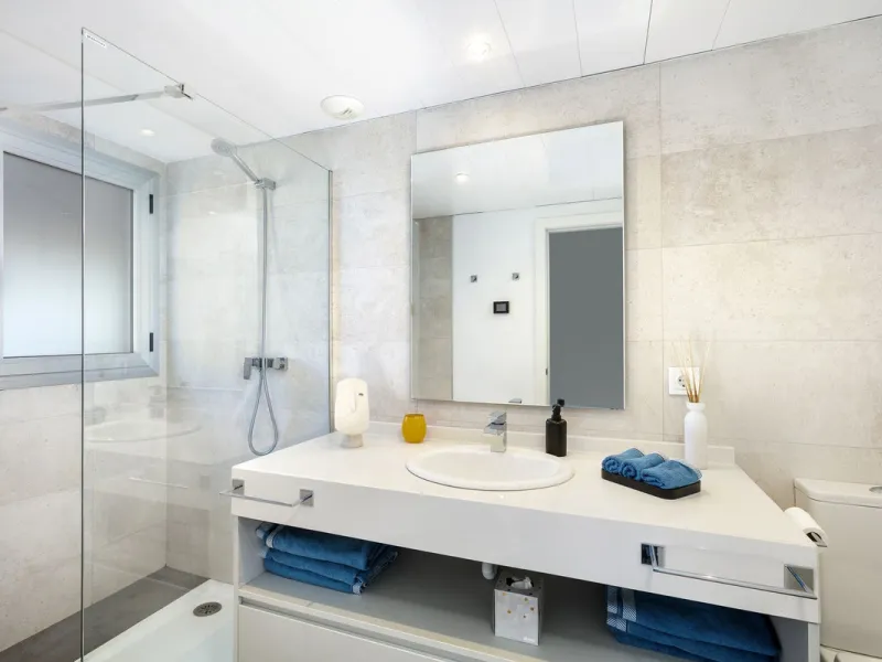 Elegant Two-Bedroom Penthouse with Panoramic Views