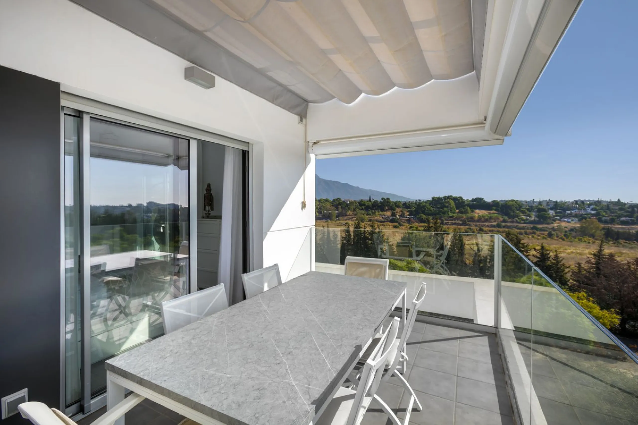 Elegant Two-Bedroom Penthouse with Panoramic Views