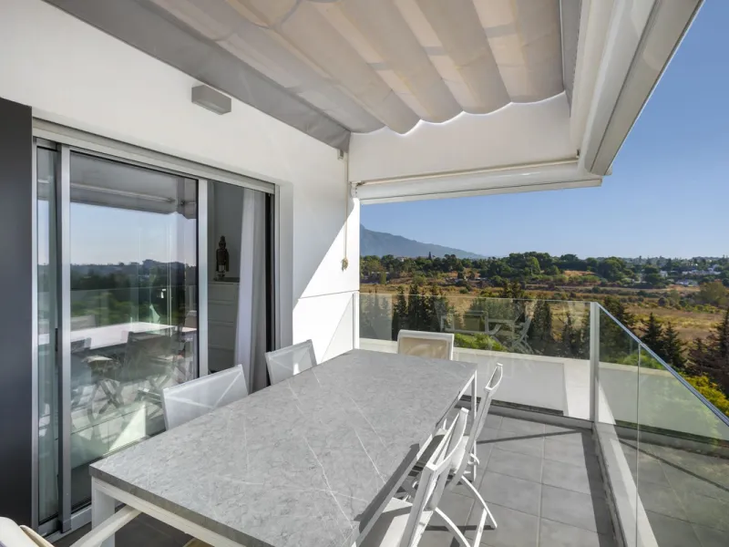 Elegant Two-Bedroom Penthouse with Panoramic Views