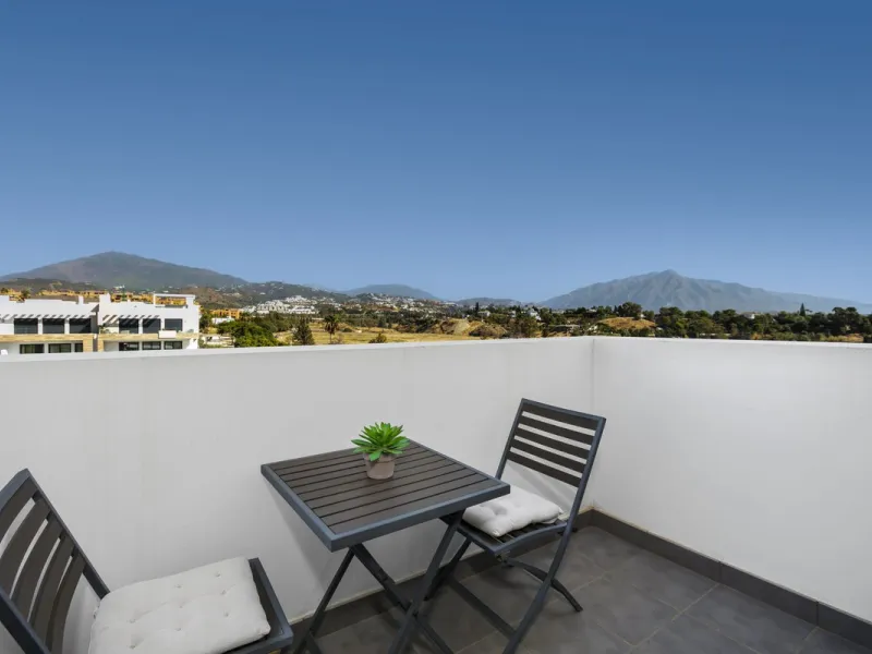 Elegant Two-Bedroom Penthouse with Panoramic Views