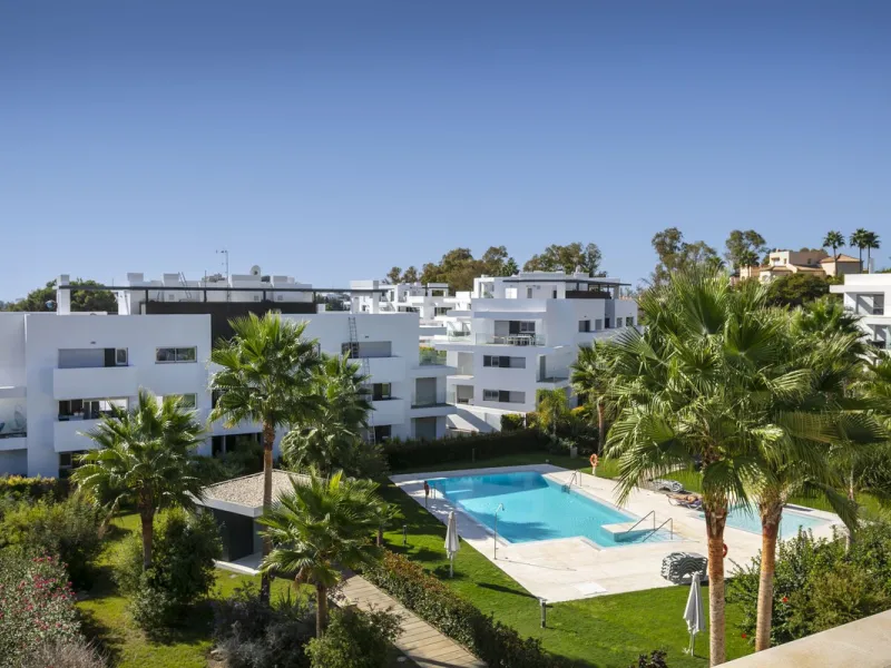 Elegant Two-Bedroom Penthouse with Panoramic Views