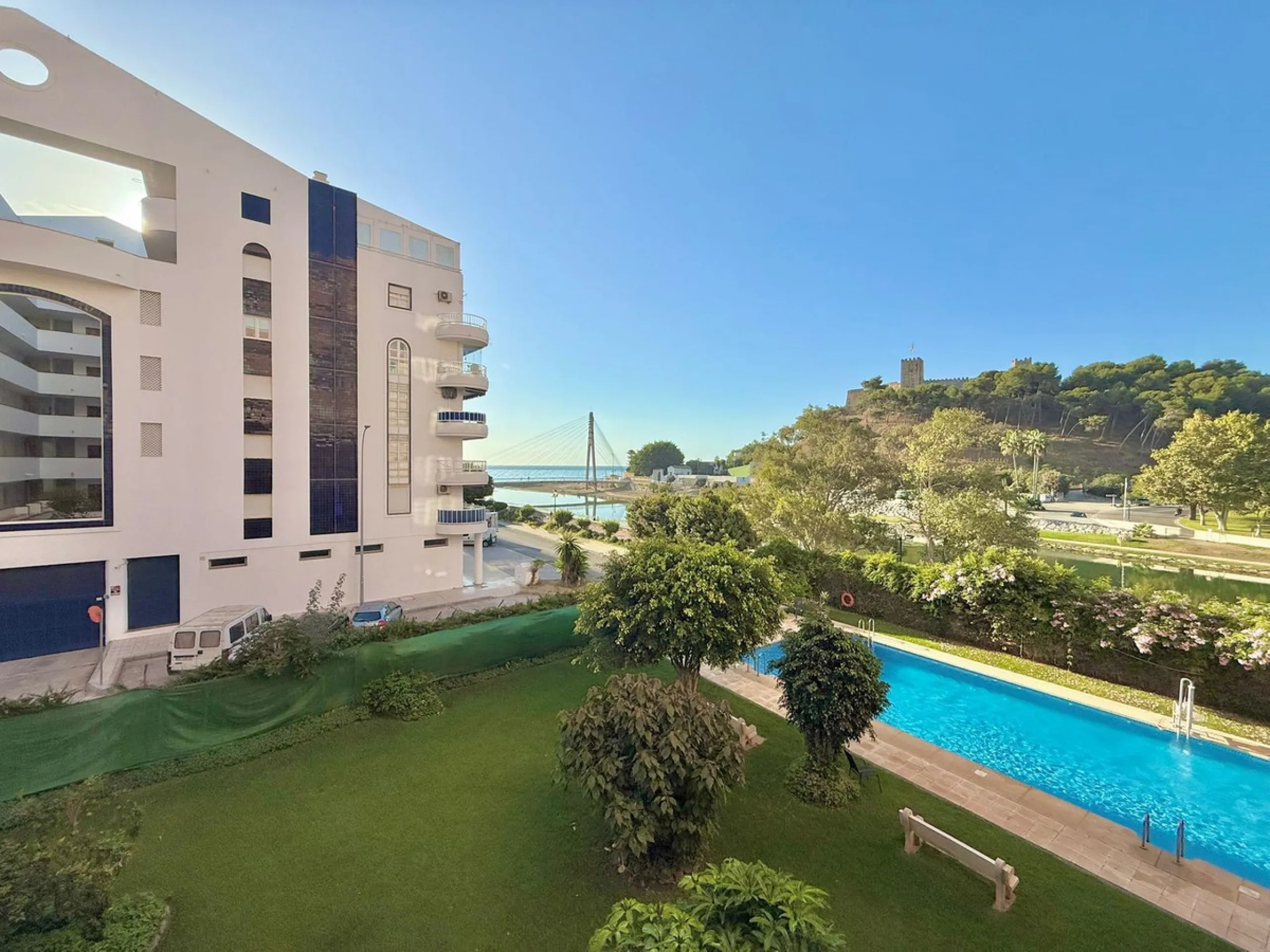 Exclusive renovated apartment with views of the sea and Sohail Castle – Fuengirola