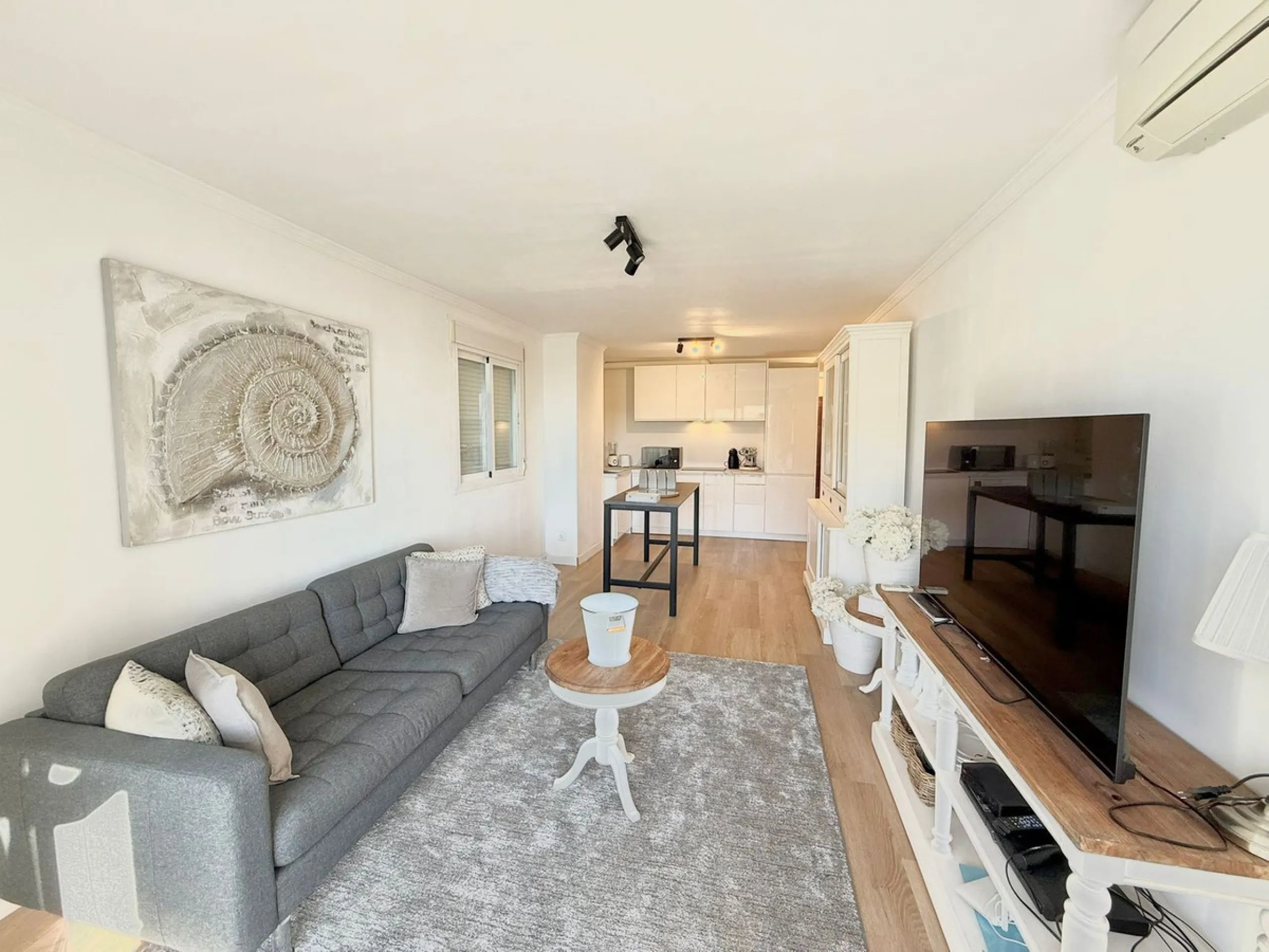 Exclusive renovated apartment with views of the sea and Sohail Castle – Fuengirola