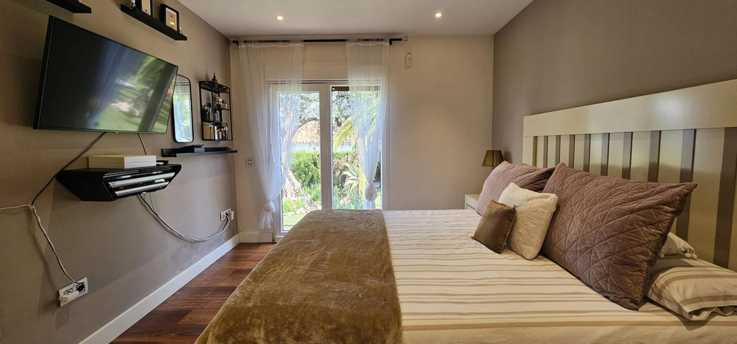 Completely renovated single-story villa in Los Manantiales, Alhaurín de la Torre.