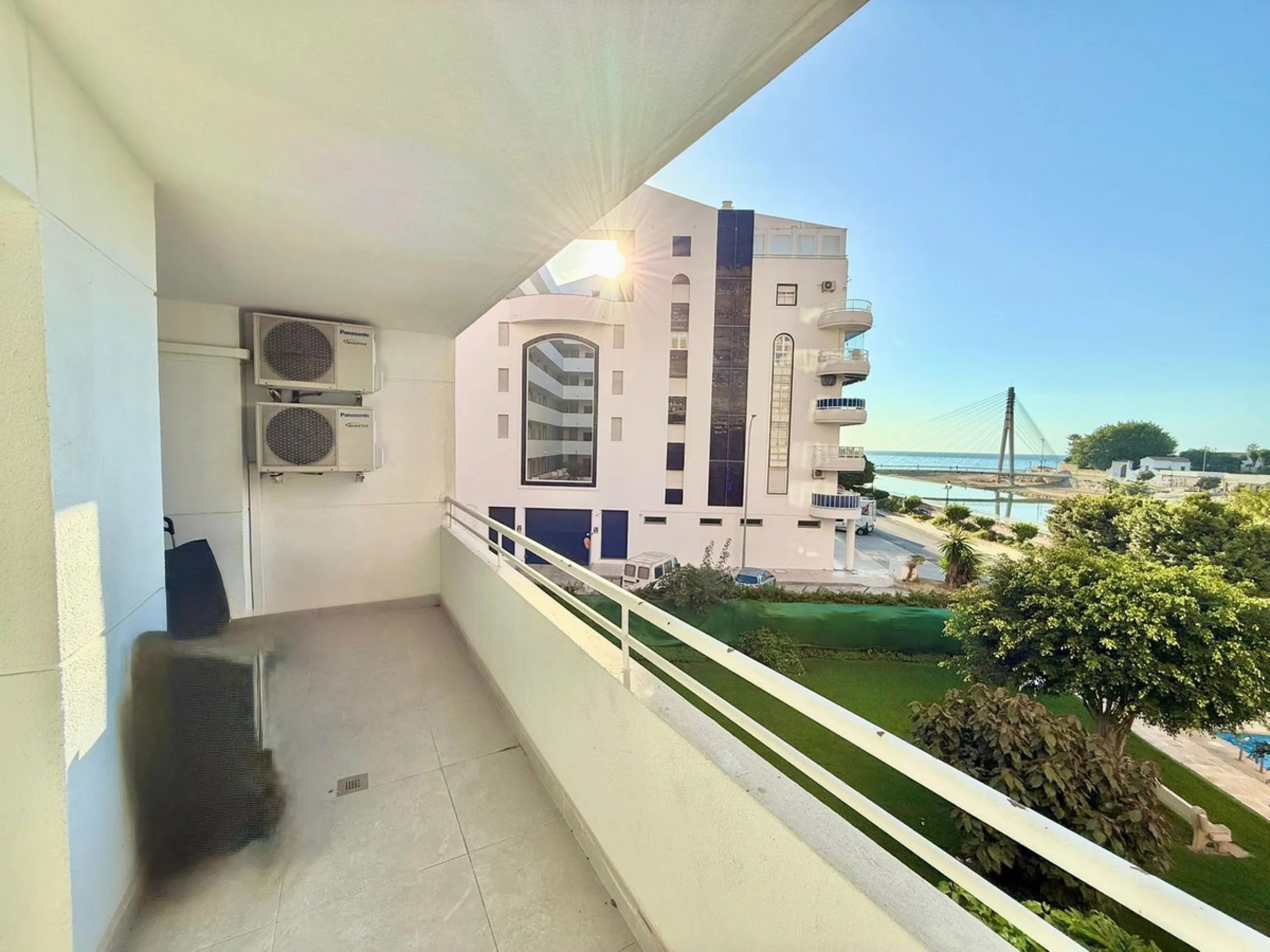 Exclusive renovated apartment with views of the sea and Sohail Castle – Fuengirola