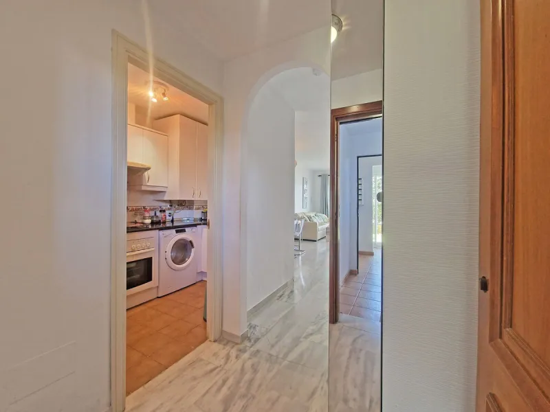 Apartment - Ground Floor Apartment в продаже в Mijas, Málaga. В доме 2 спален и 2 ванных комнат. Площадь дома 76 м²