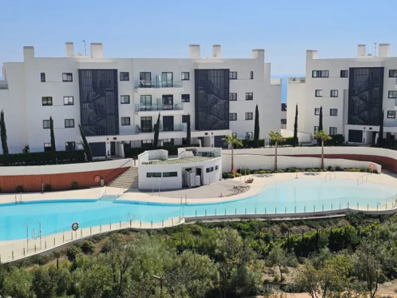 Penthouse for sale in Higueron West Phase III. With private pool.