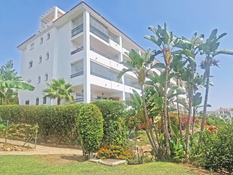 Apartment - Ground Floor Apartment в продаже в Mijas, Málaga. В доме 2 спален и 2 ванных комнат. Площадь дома 76 м²