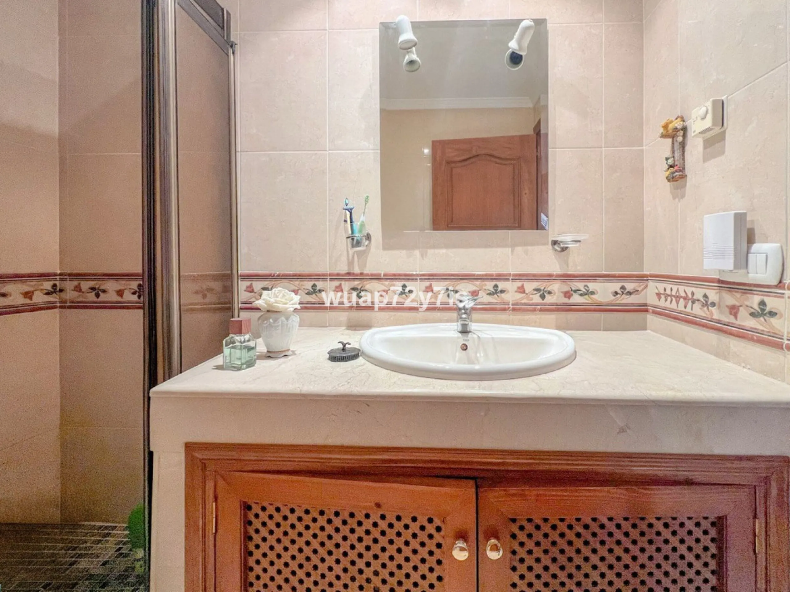 House - Semi-Detached House в продаже в Estepona, Málaga. В доме 5 спален и 4 ванных комнат. Площадь дома 340 м²