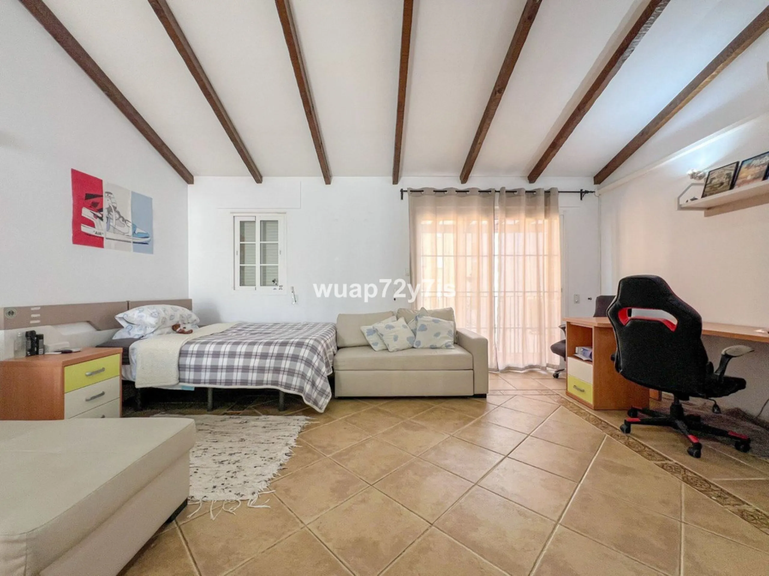 House - Semi-Detached House в продаже в Estepona, Málaga. В доме 5 спален и 4 ванных комнат. Площадь дома 340 м²