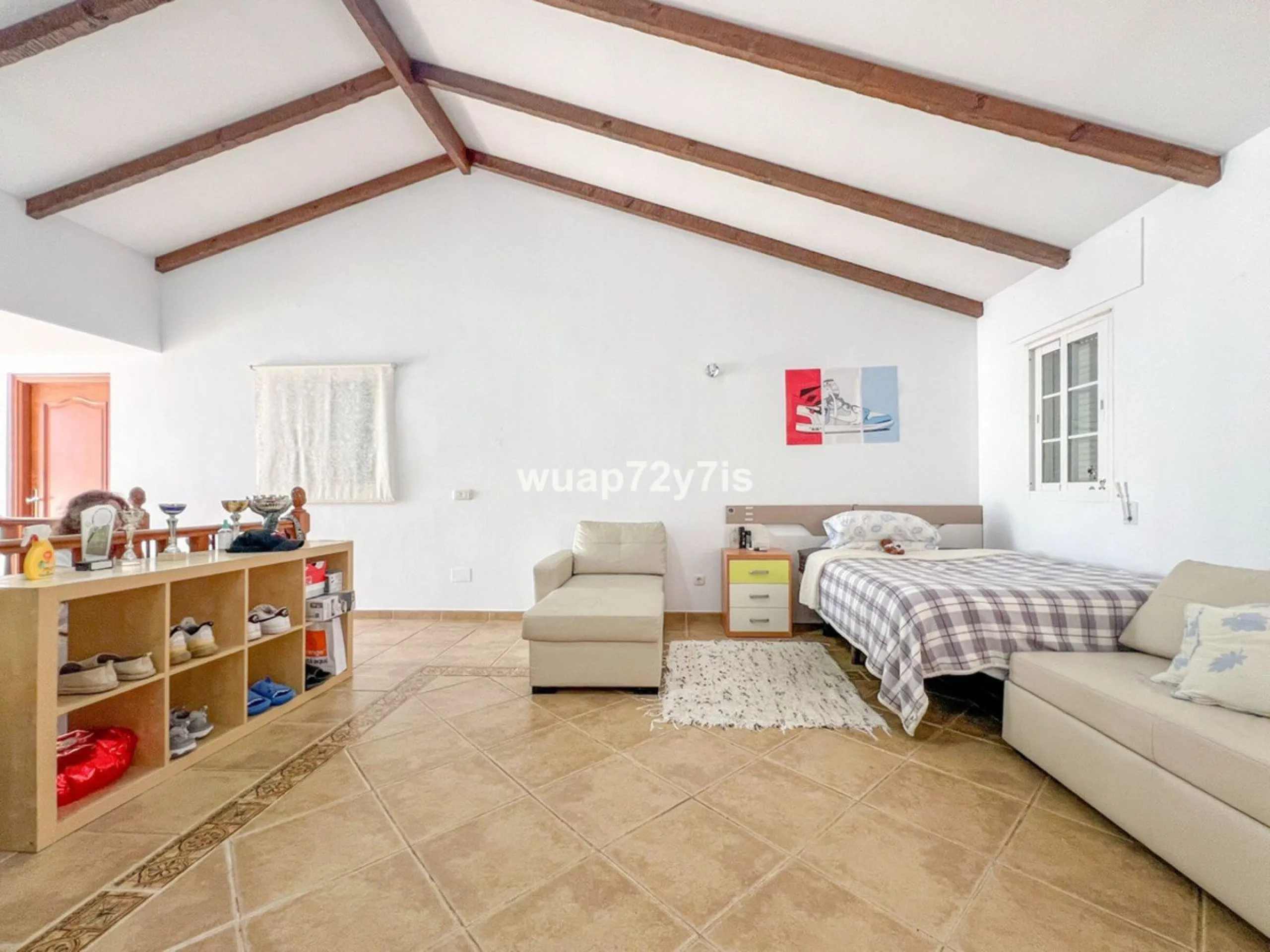 House - Semi-Detached House в продаже в Estepona, Málaga. В доме 5 спален и 4 ванных комнат. Площадь дома 340 м²