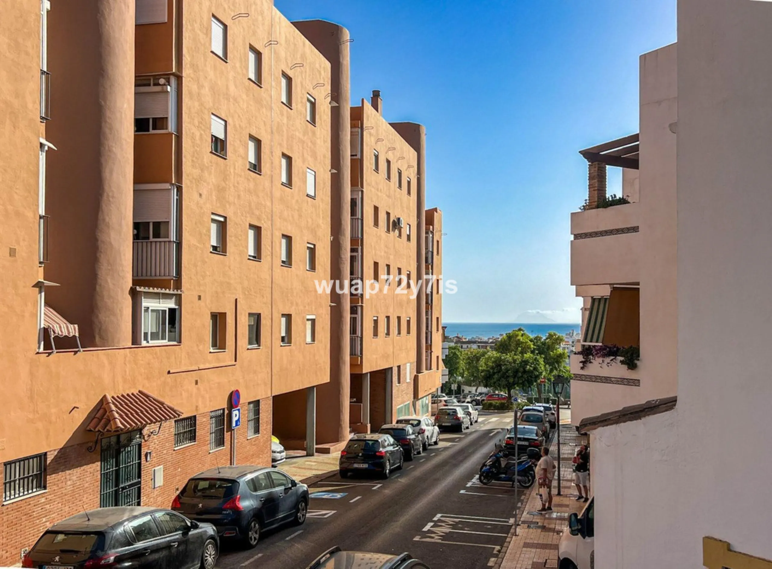House - Semi-Detached House в продаже в Estepona, Málaga. В доме 5 спален и 4 ванных комнат. Площадь дома 340 м²