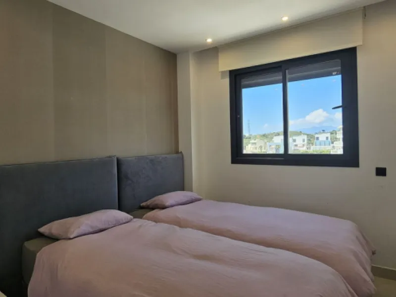 Penthouse for sale in Higueron West Phase III. With private pool.