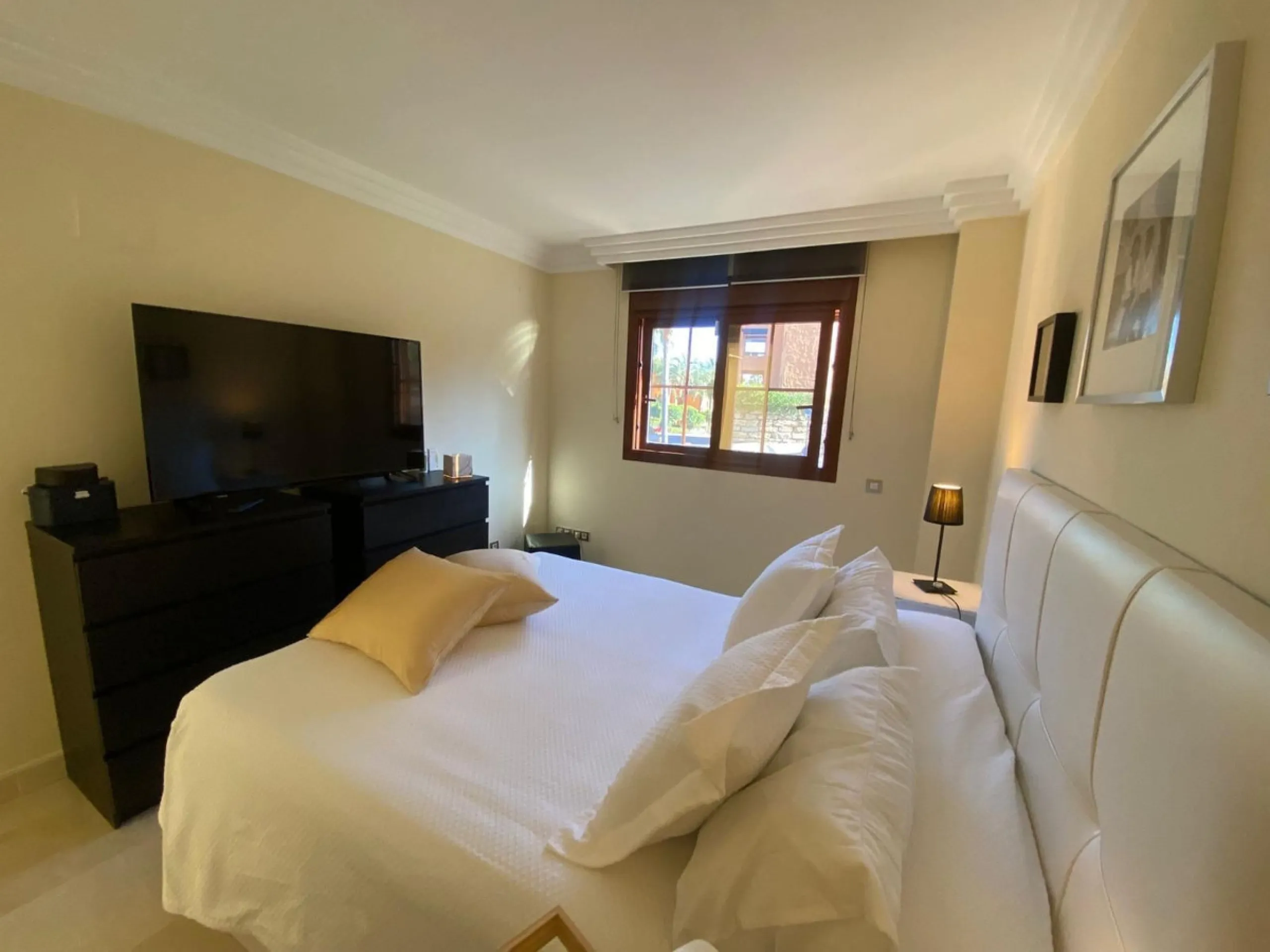 Elegant 3-Bedroom Apartment in Los Gazules del Sol, Benahavís – With Swimming Pools, Gym and More