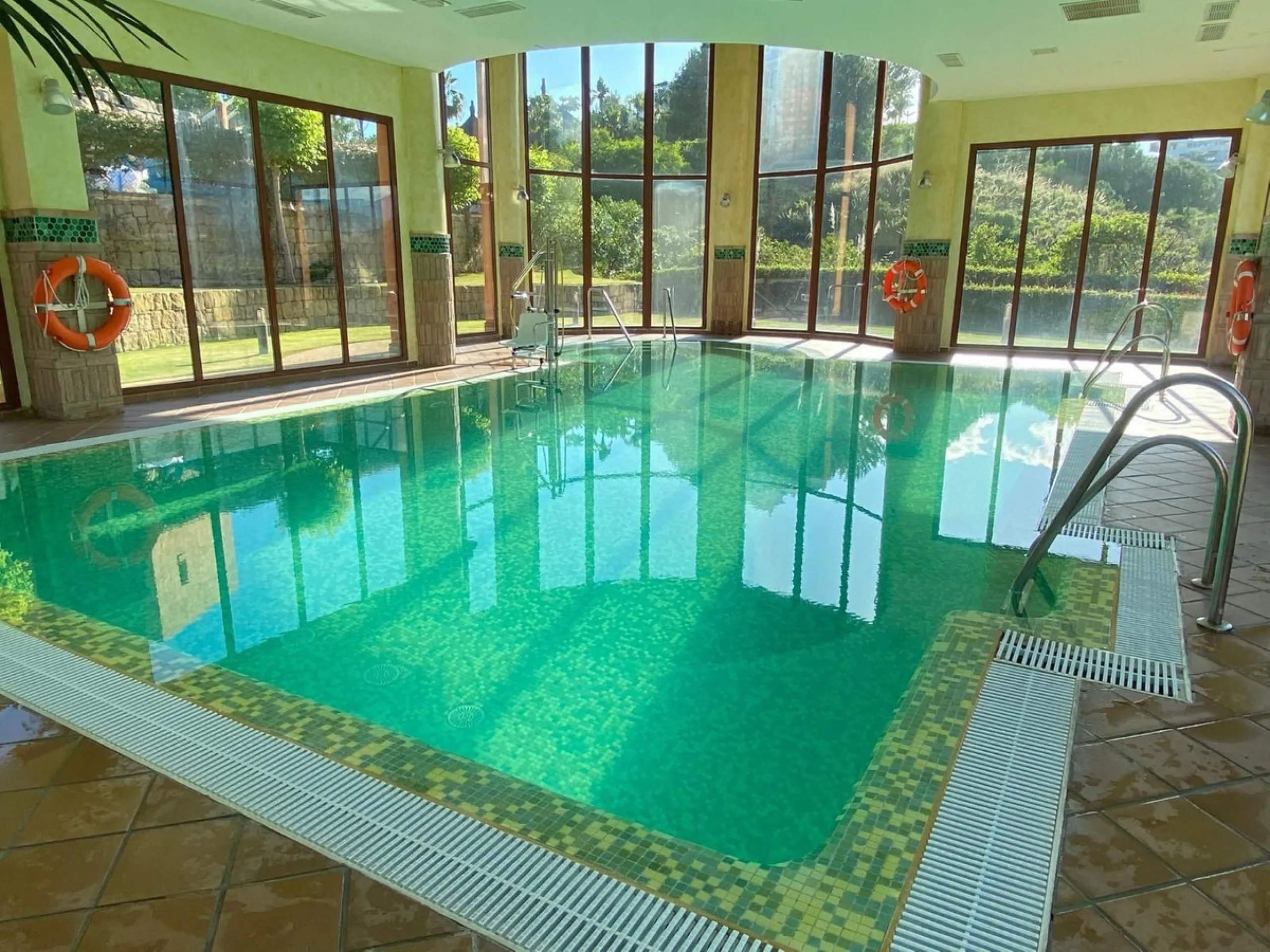 Elegant 3-Bedroom Apartment in Los Gazules del Sol, Benahavís – With Swimming Pools, Gym and More