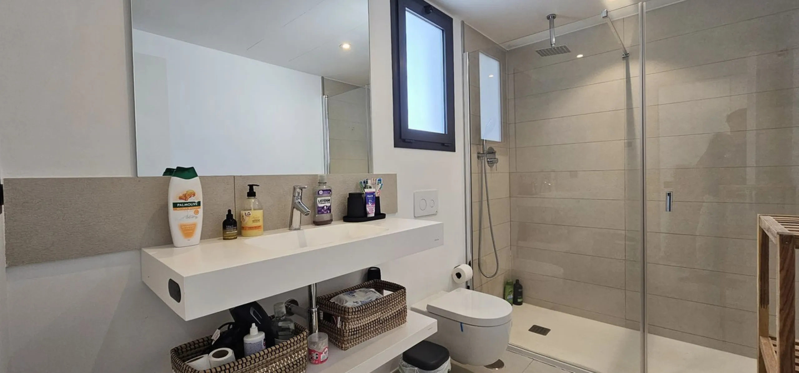 Penthouse for sale in Higueron West Phase III. With private pool.