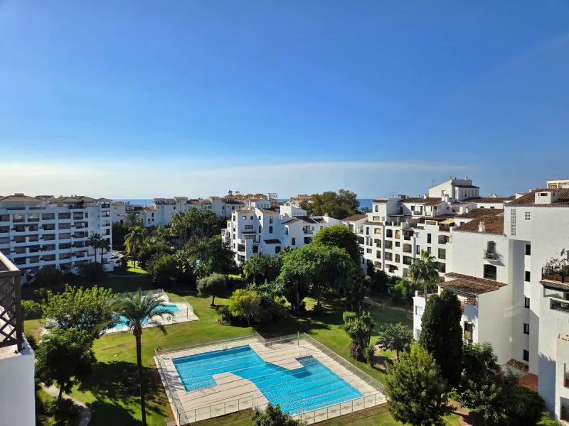 Duplex Penthouse in Terrazas de Banús — Puerto Banús
