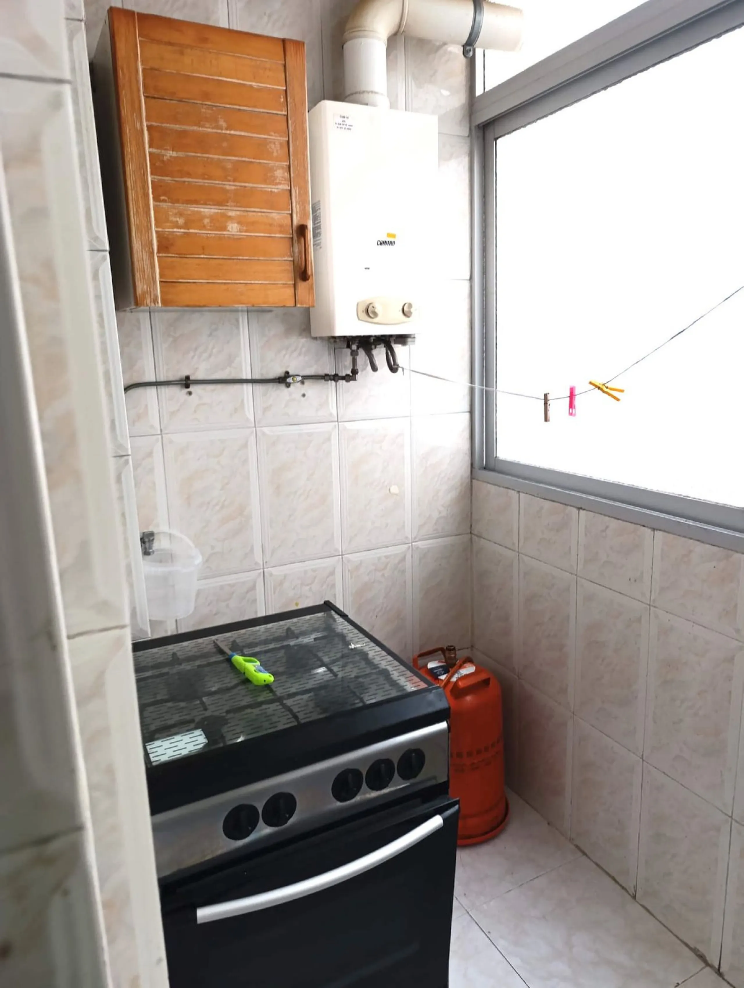 Spacious and Luminous 3-Bedroom Apartment in the Heart of Estepona's Centro – Exterior-Facing with Terrace, Elevator, and Prime Beach Proximity!