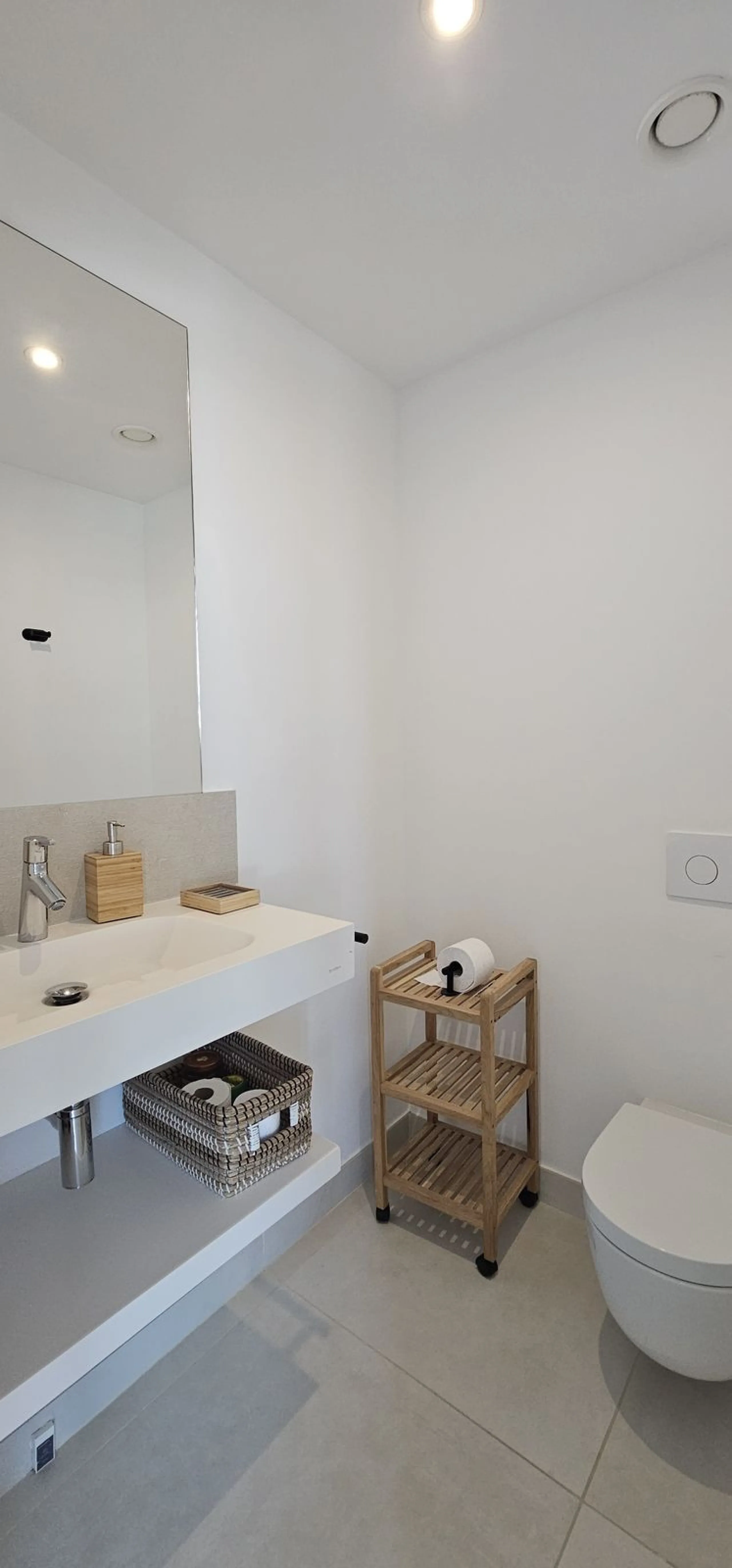 Penthouse for sale in Higueron West Phase III. With private pool.
