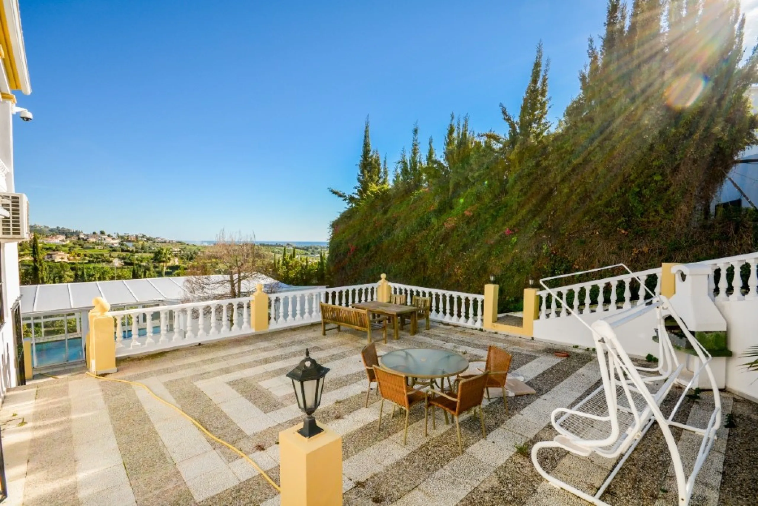 Wonderful Villa Estepona with self contained apartment, separate guest house, orchard, stables and beautiful sea views.