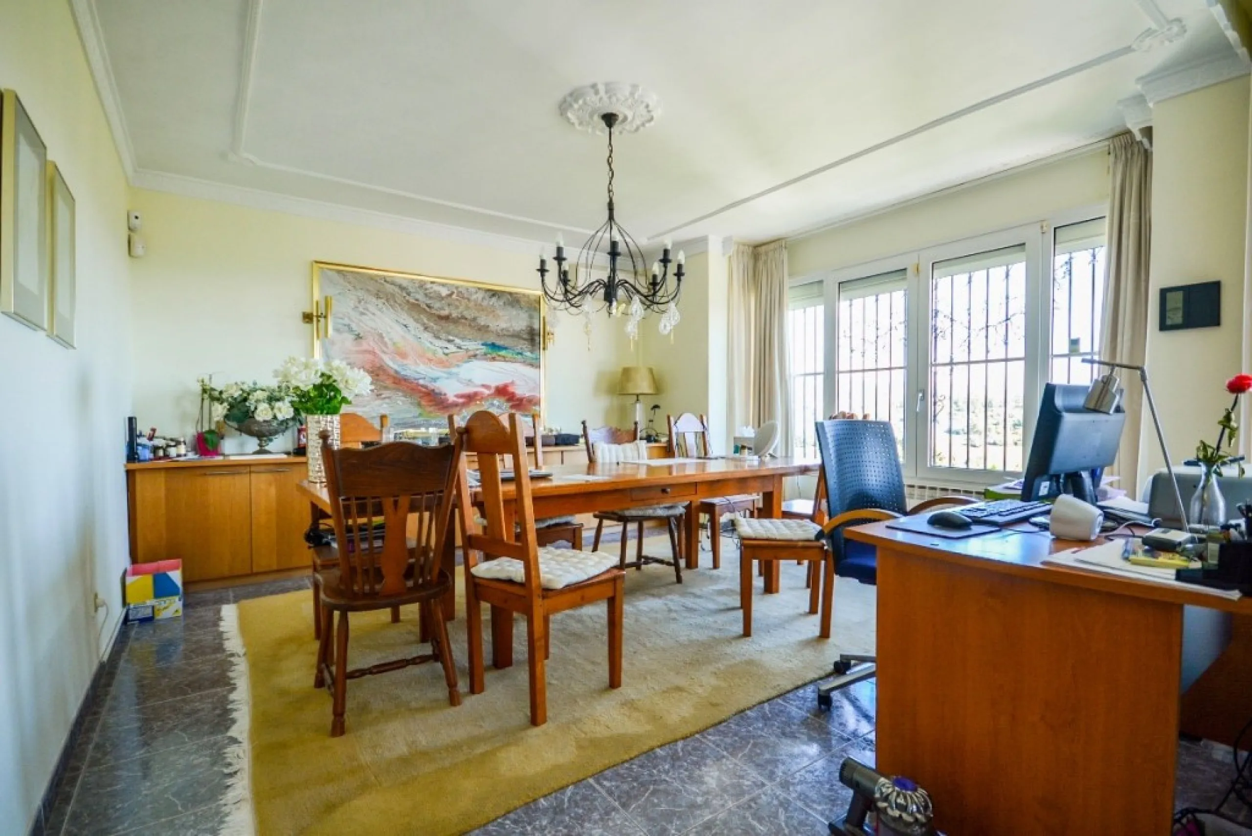 Wonderful Villa Estepona with self contained apartment, separate guest house, orchard, stables and beautiful sea views.