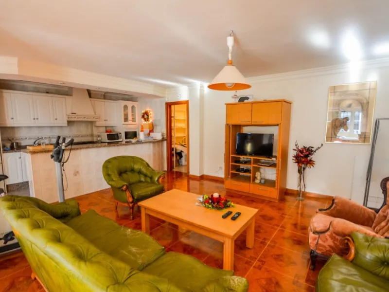 Wonderful Villa Estepona with self contained apartment, separate guest house, orchard, stables and beautiful sea views.