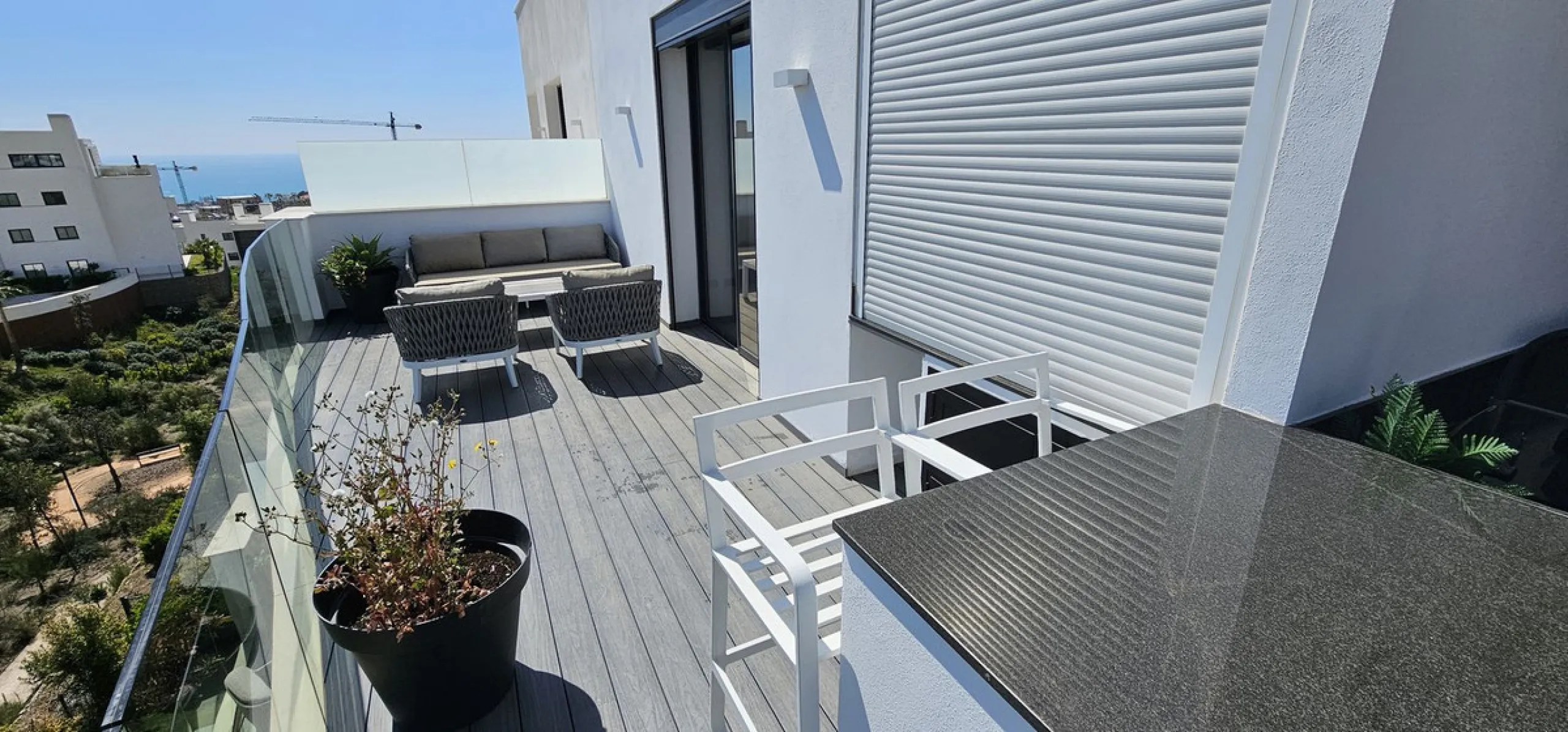 Penthouse for sale in Higueron West Phase III. With private pool.