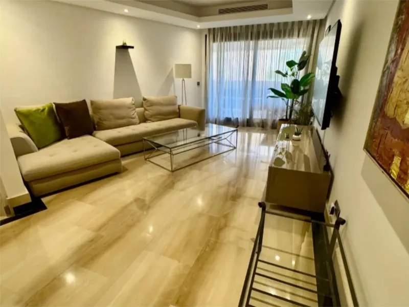 Apartment - Middle Floor Apartment в продаже в Estepona, Málaga. В доме 3 спален и 2 ванных комнат. Площадь дома 192 м²
