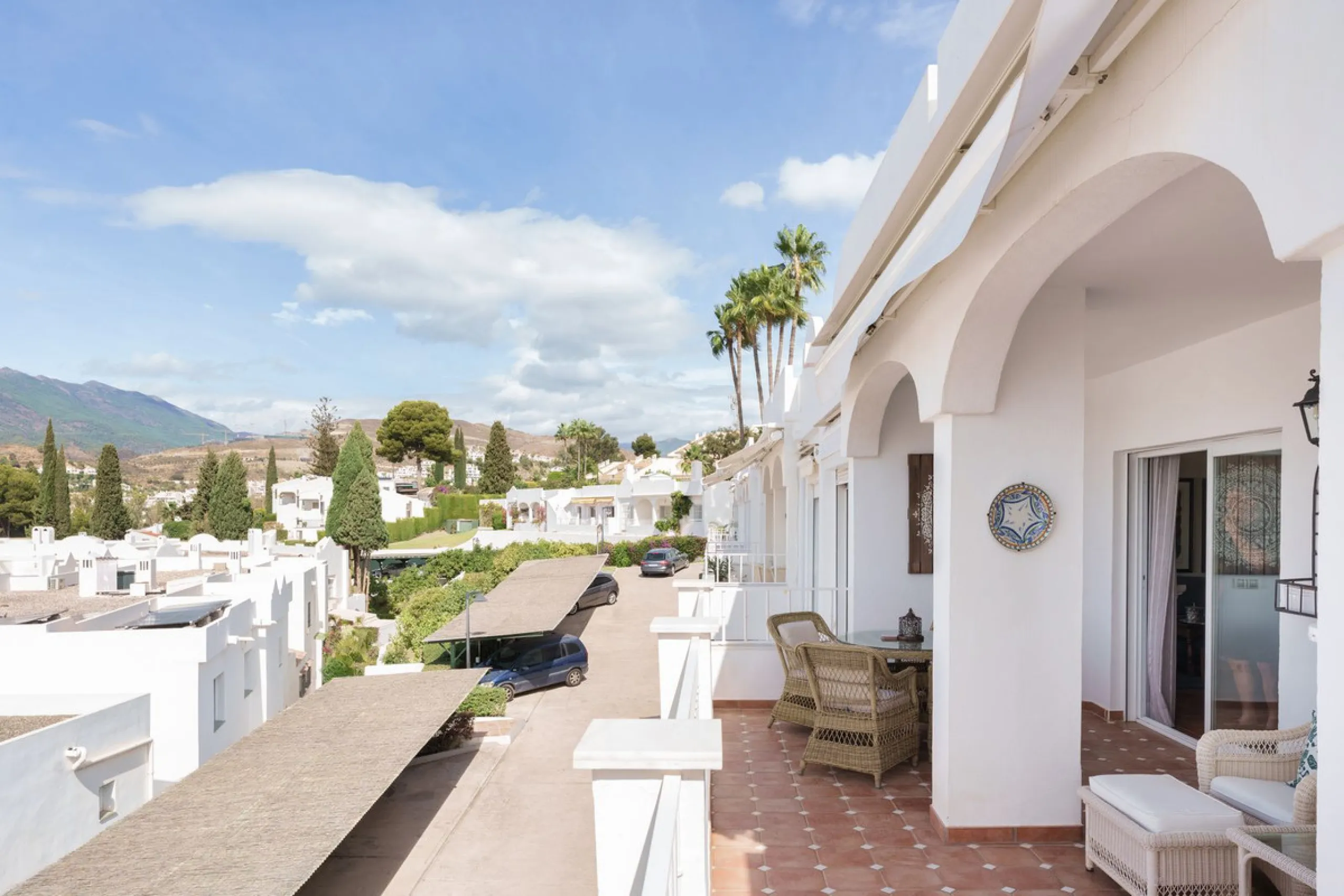 House - Townhouse в продаже в Marbella, Málaga. В доме 3 спален и 3 ванных комнат. Площадь дома 100 м²