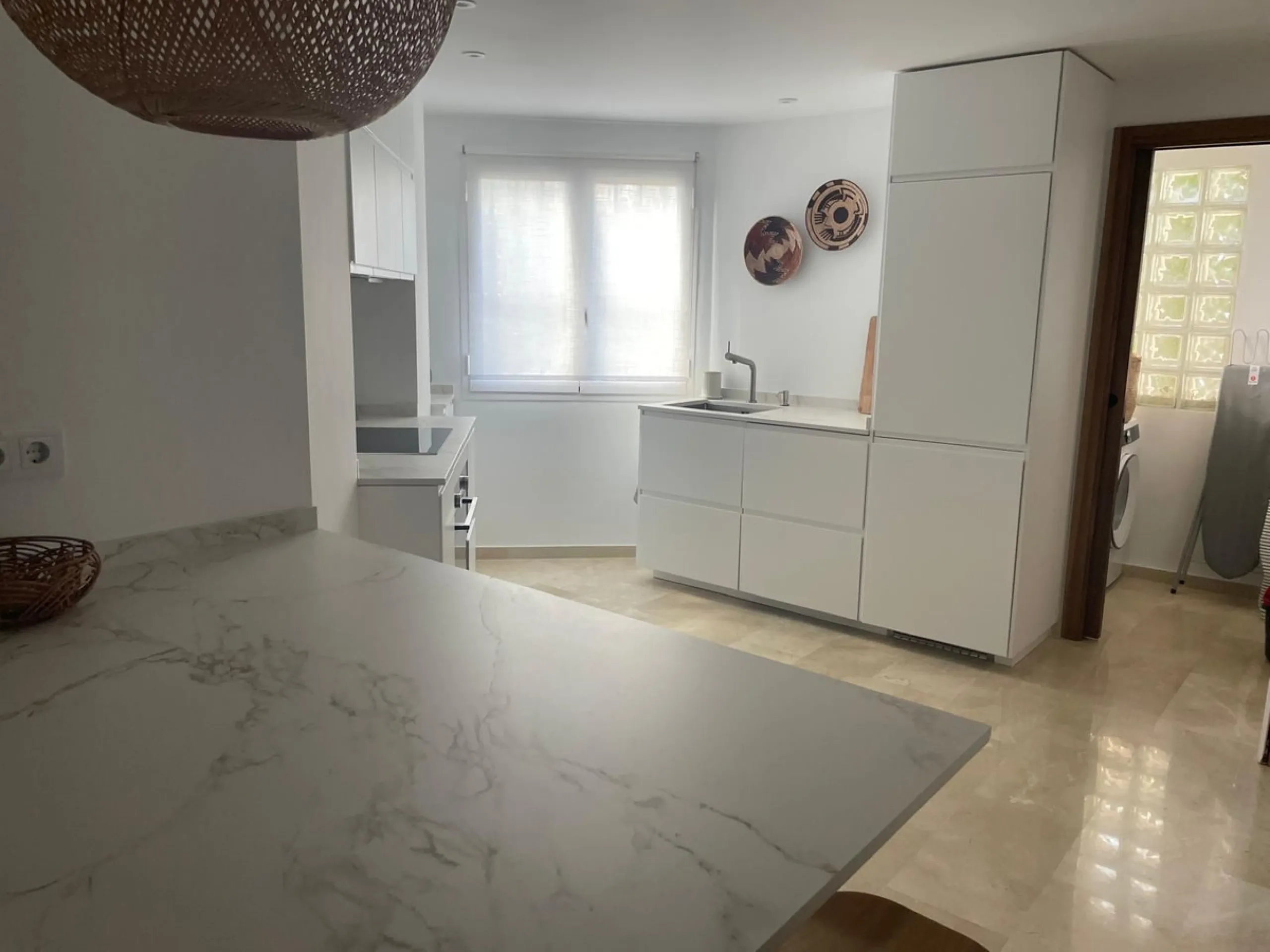 Apartment - Ground Floor Apartment в продаже в Marbella, Málaga. В доме 3 спален и 2 ванных комнат. Площадь дома 92 м²