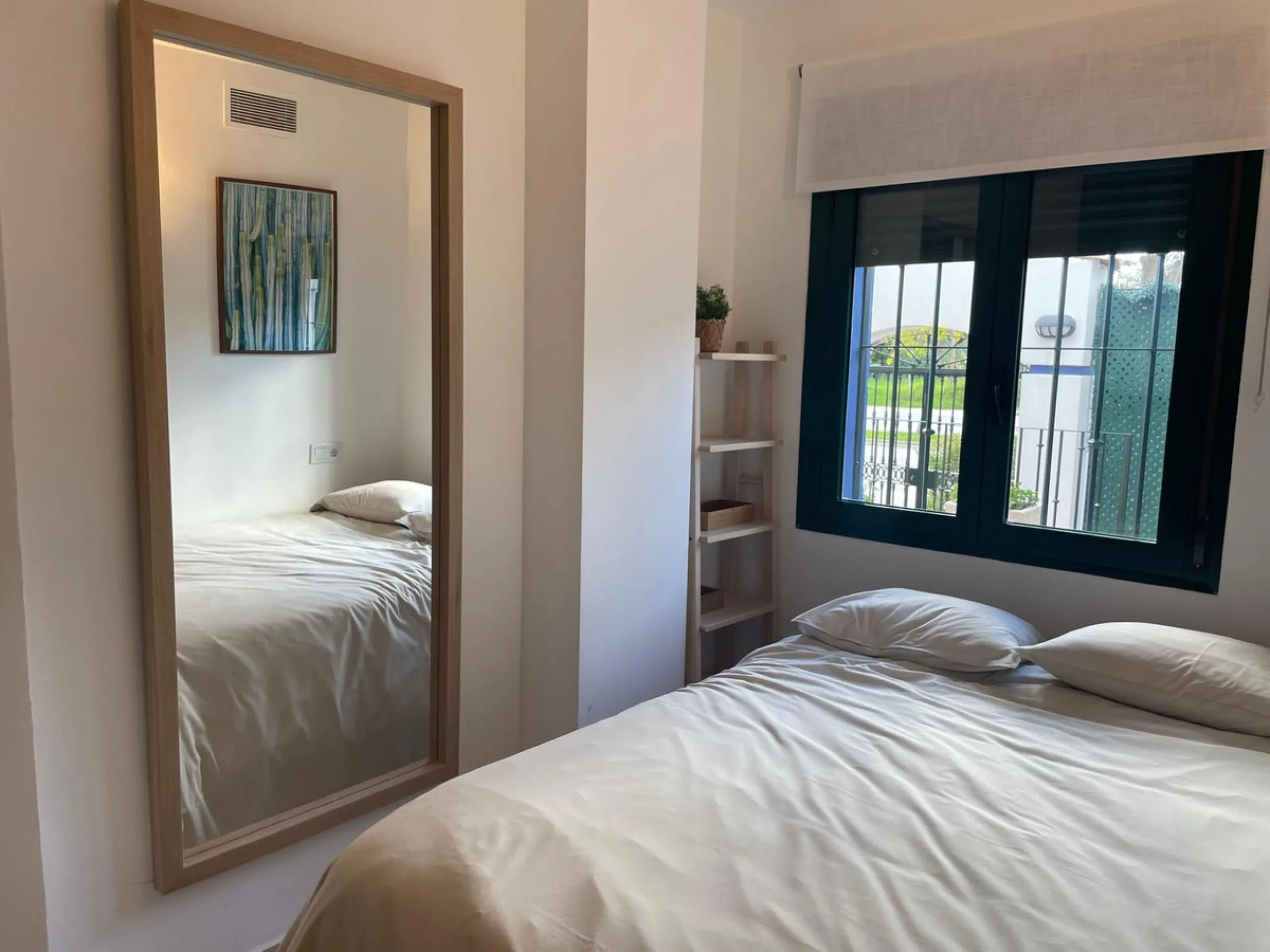Apartment - Ground Floor Apartment в продаже в Marbella, Málaga. В доме 3 спален и 2 ванных комнат. Площадь дома 92 м²