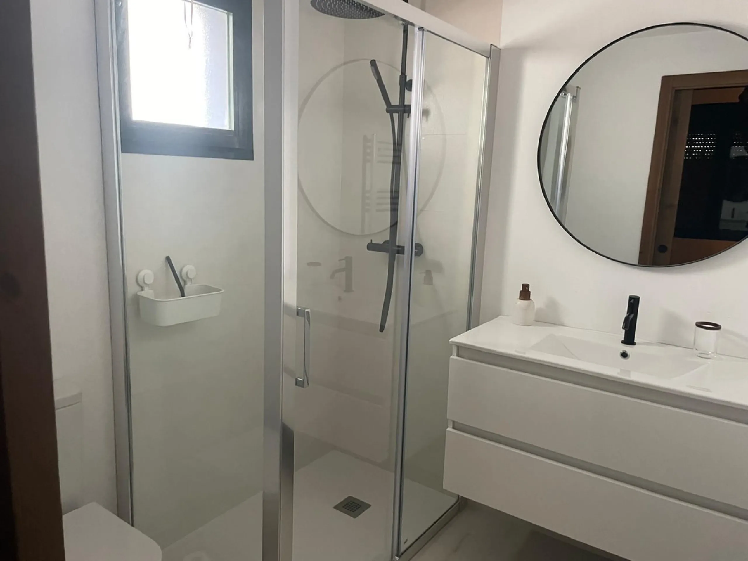 Apartment - Ground Floor Apartment в продаже в Marbella, Málaga. В доме 3 спален и 2 ванных комнат. Площадь дома 92 м²
