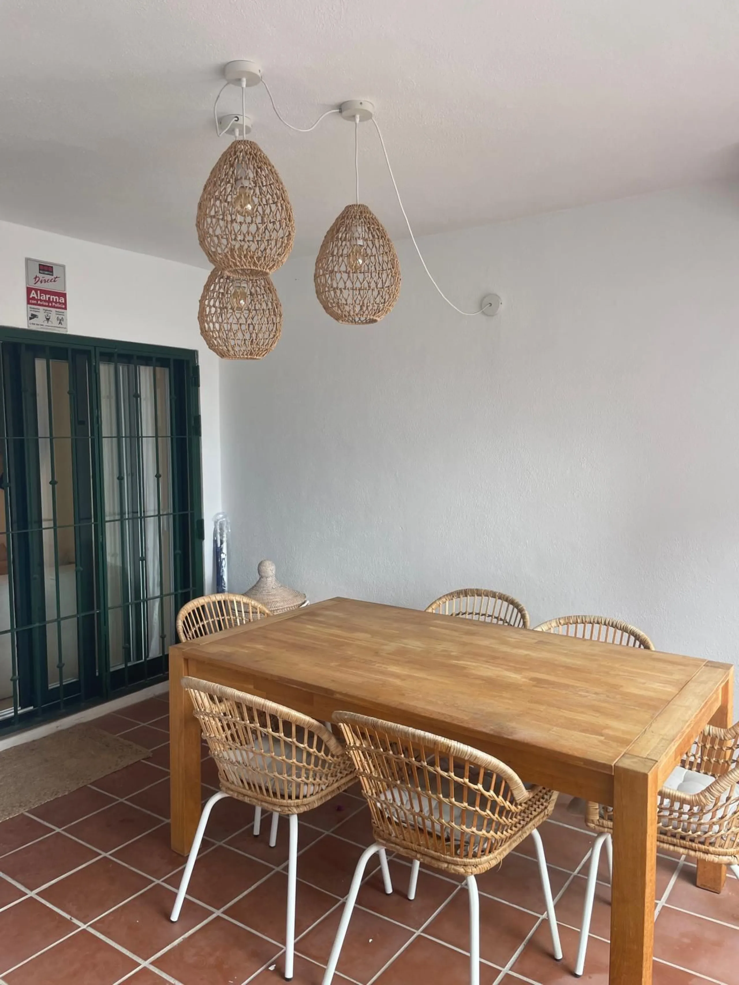 Apartment - Ground Floor Apartment в продаже в Marbella, Málaga. В доме 3 спален и 2 ванных комнат. Площадь дома 92 м²